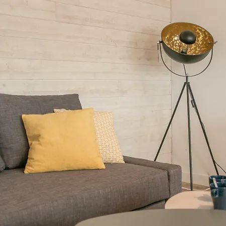 Moderne A Pour 4 Personnes