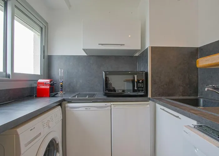 Moderne A Pour 4 Personnes * Caen