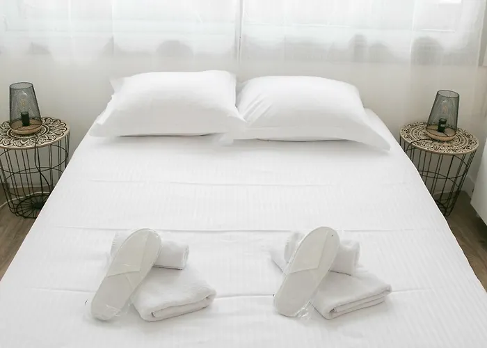 Moderne A Pour 4 Personnes Caen